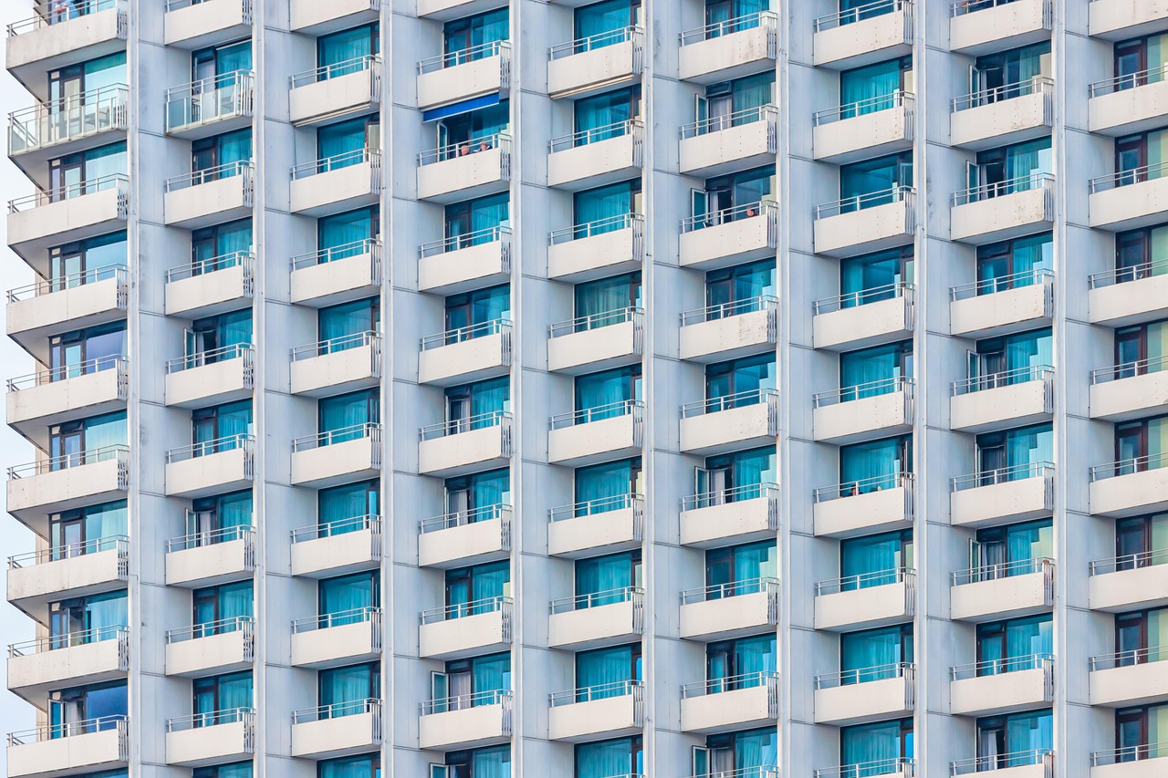 Kaip įrengti saulės elektrinę vienam butui daugiabučiame name: praktinis vadovas Kauno gyventojams