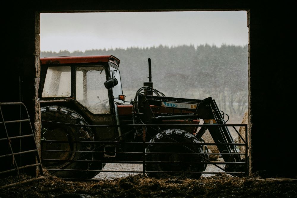 Kaip internetu pigiau nusipirkti traktorių dalių ir sutaupyti iki 30% remontui?