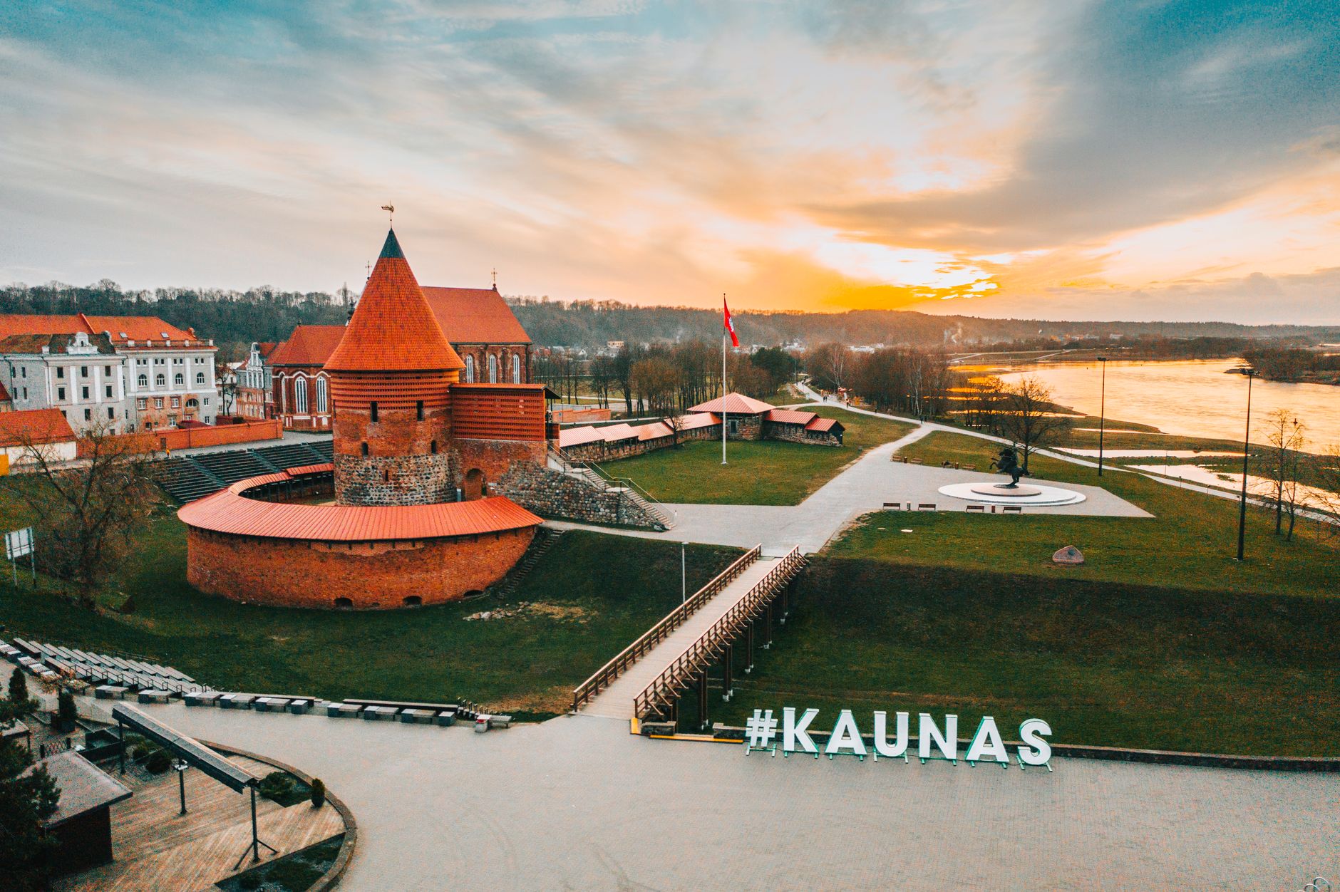 Kaune atsiveria nauja verslo era: kaip administraciniai pokyčiai keičia miesto ekonomikos veidą 2026 metais
